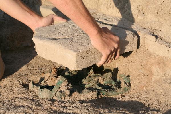 20 bronze vessels Ziyaret Tepe Archaeological Project 20 bronze vessels Ziyaret Tepe Archaeological Project